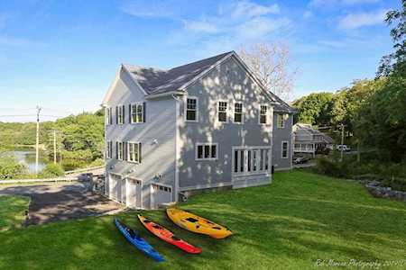 285 Stevens Street North Andover, MA 01845