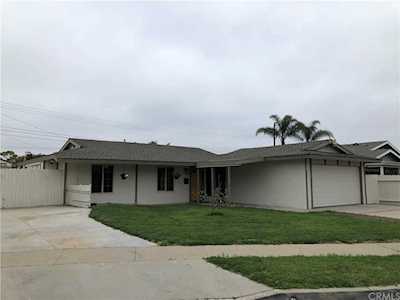 9452 Karen Circle Huntington Beach, CA 92646
