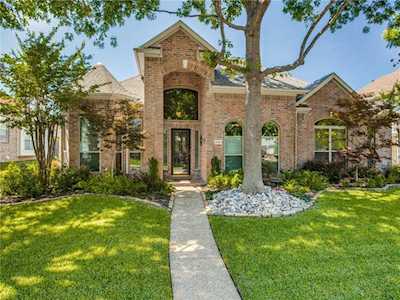 2421 London Drive Plano, TX 75025