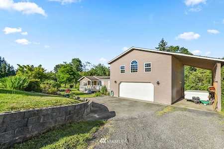 326 Sandy Bend Rd Castle Rock, WA 98611