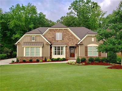 662 Chase Ct Fort Mill, SC 29708