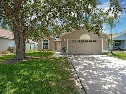 13318 Heron Cove Drive Orlando, FL 32837