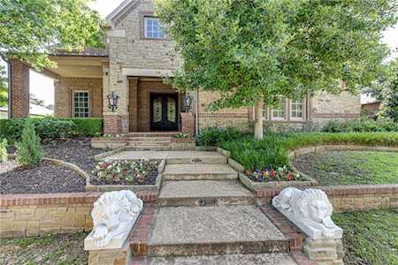 6710 Vines Court Colleyville, TX 76034