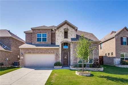 800 Mist Flower Drive Little Elm, TX 75068