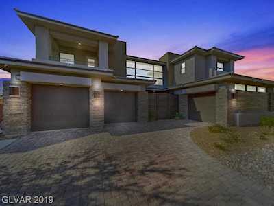 98 Glade Hollow Dr Las Vegas, NV 89135