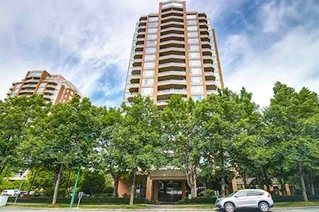 4689 Hazel Street #1302 Burnaby, BC V5H 4R6