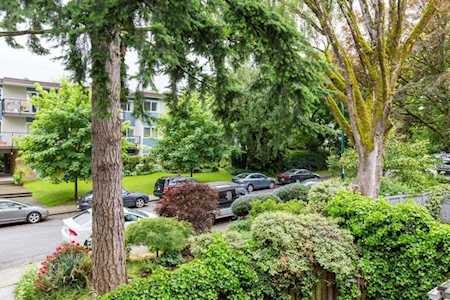 2125 York Avenue #201 Vancouver, BC V6K 1C4
