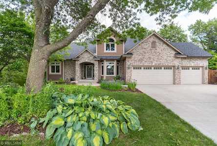 515 Hackmore Court Eagan, MN 55123