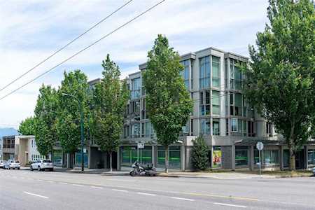 4838 Fraser Street #203 Vancouver, BC V5V 4H4
