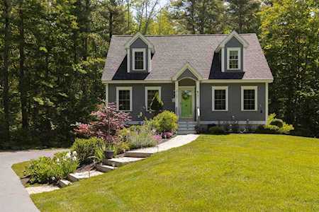 19 Skyview Dr Greenland, NH 03840