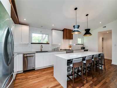 11530 Mid Surrey Court Dallas, TX 75229