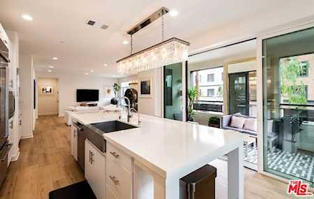 12526 W Fielding Circle #2 Playa Vista, CA 90094