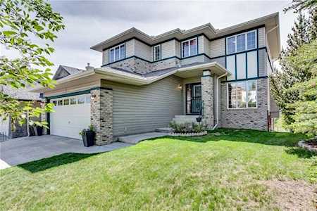 7 Panatella Close NW Calgary, AB T3K 6B3