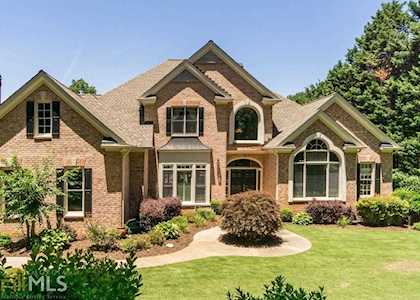 645 Water Garden Way Roswell, GA 30075