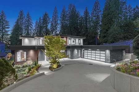 112 Monte Vista Court North Vancouver, BC V7N 4N1