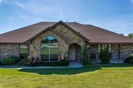 200 Bay Court Weatherford, TX 76088