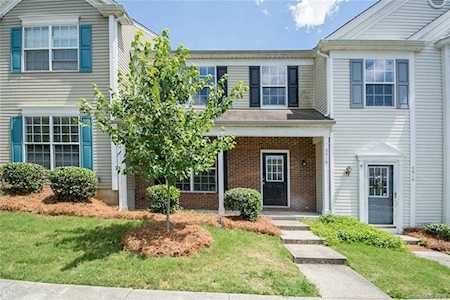6818 Rothchild Dr Charlotte, NC 28270