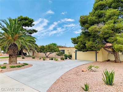 2675 Rosanna St Las Vegas, NV 89117