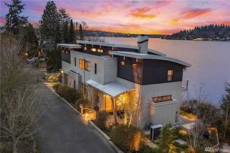 3905 Lake Washington Blvd N Renton, WA 98056