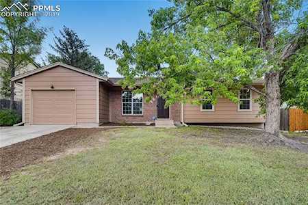 2895 Clarendon Drive Colorado Springs, CO 80916