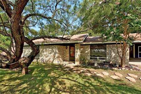 1006 Elm Ln Marble Falls, TX 78654