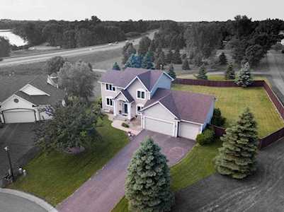 9847 Wynstone Court Woodbury, MN 55125
