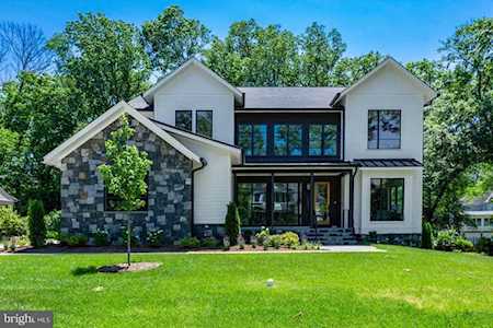 1220 Raymond Ave Mclean, VA 22101