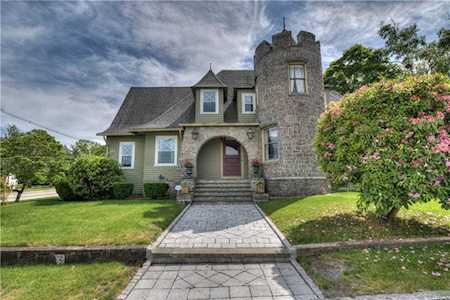 37 Fairview AV West Warwick, RI 02893