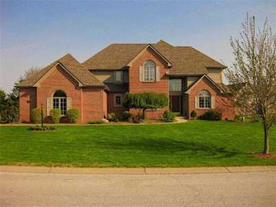 195 Hawthorne Lane Greenwood, IN 46142