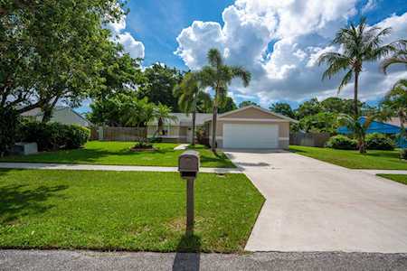8406 Michael Drive Boynton Beach, FL 33472