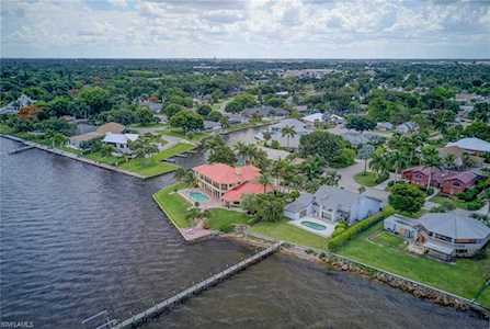 8471 Casa Del Rio Ln Fort Myers, FL 33919