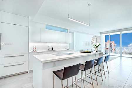 50 S Pointe Dr #2304 Miami Beach, FL 33139