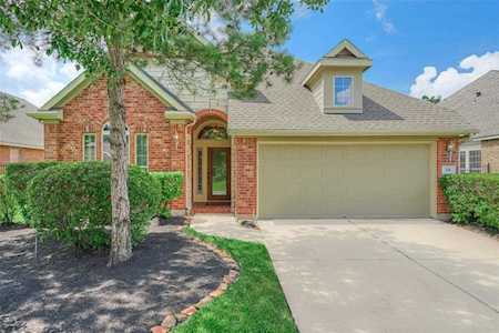 18 Granite Path Place Spring, TX 77389