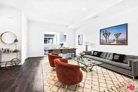 8408 W Blackburn Avenue Los Angeles, CA 90048