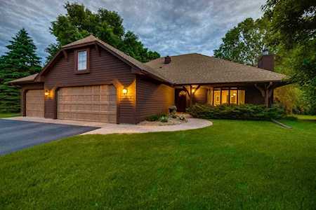 14305 44th Avenue N Plymouth, MN 55446