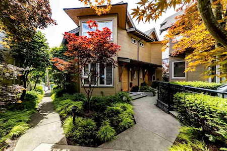 261 W 5th Street North Vancouver, BC V7M 1J9