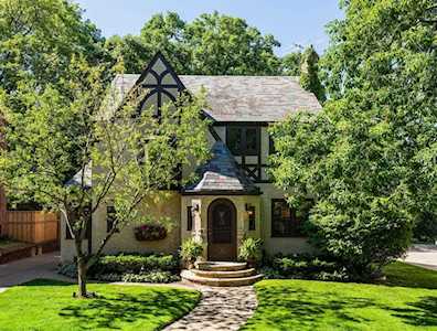 2252 Saint Clair Avenue Saint Paul, MN 55105