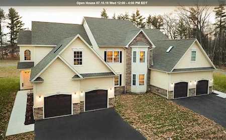 53 Cornerstone Dr Ballston Spa, NY 12020
