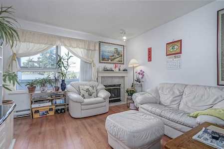 4893 Clarendon Street #107 Vancouver, BC V5R 3J3
