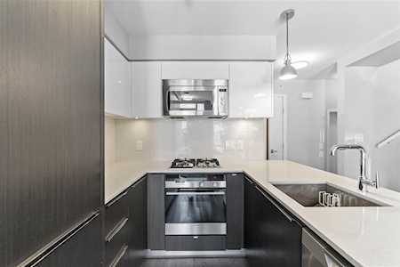 536 W 7th Avenue Vancouver, BC V5Z 1B3