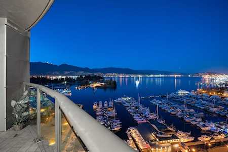 560 Cardero Street #1903 Vancouver, BC V6G 3E9