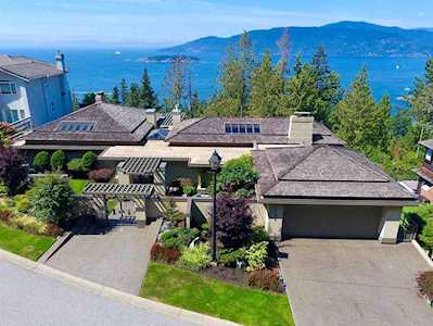 5102 Meadfeild Road West Vancouver, BC V7W 3G2
