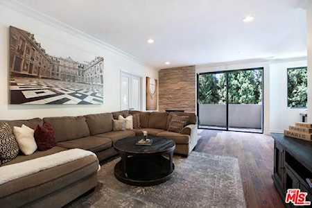 423 N Palm Drive #206 Beverly Hills, CA 90210