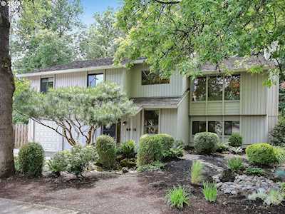 6995 SW Juniper Ter Beaverton, OR 97008
