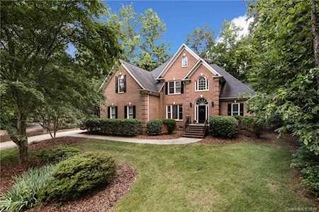 1121 Over Stream Ln Matthews, NC 28105