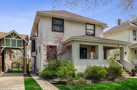 4525 N Sacramento Ave Chicago, IL 60625