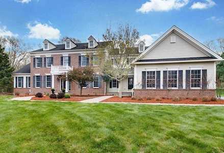 1 Overlook Rd Hopkinton, MA 01748