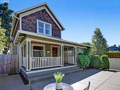 5724 NE 12th Ave Portland, OR 97211