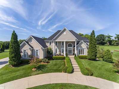 12039 Hunting Crest Dr Prospect, KY 40059