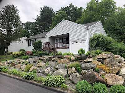 10 Bryant Ln #10 Northborough, MA 01532